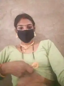 Snapshot of Laxmi9090 chatting on December 18, 2025, 9:25 am Laxmi9090 online show from December 18, 2025, 9:25 am