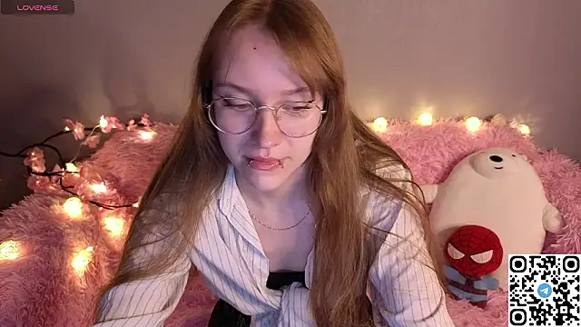 EmmaPratt online show from January 14, 2026, 1:09 am