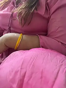 Snapshot of butterflyslay chatting on April 1, 2026, 5:31 am butterflyslay online show from April 1, 2026, 5:31 am