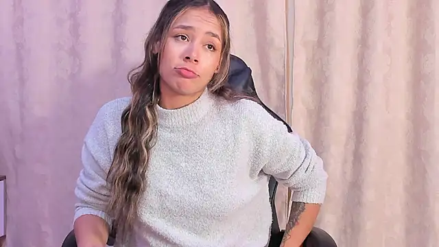 Snapshot of amber__moon_ chatting on January 13, 2026, 11:58 am amber moon online show from January 13, 2026, 11:58 am