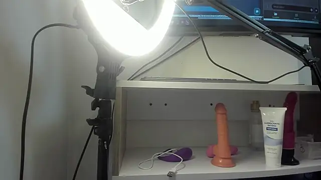  zoe boobs  online show from December 20, 2025, 11:46 am