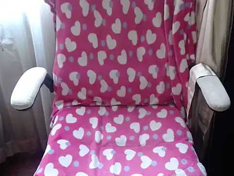 666maskgirl online show from April 22, 2026, 5:09 pm