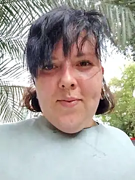 Snapshot of Divine_Pouvoir chatting on February 17, 2026, 7:55 pm Divine Pouvoir online show from February 17, 2026, 7:55 pm