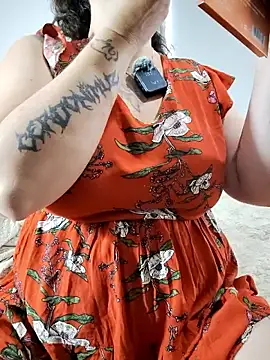 Snapshot of Divine_Pouvoir chatting on January 6, 2026, 4:00 pm Divine Pouvoir online show from January 6, 2026, 4:00 pm