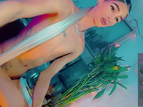 agathaferrer3 online show from April 11, 2026, 12:29 am