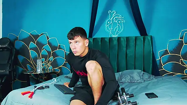 Snapshot of MagnusKnight_ chatting on January 6, 2026, 5:50 pm MagnusKnight online show from January 6, 2026, 5:50 pm