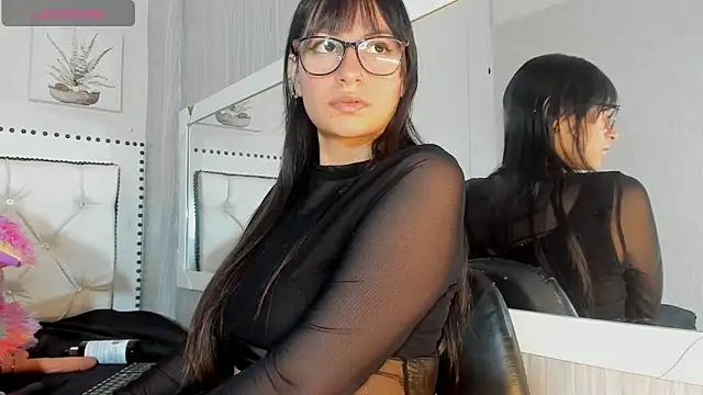 Snapshot of MelissaSaenzz chatting on January 10, 2026, 8:26 pm MelissaSaenzz online show from January 10, 2026, 8:26 pm