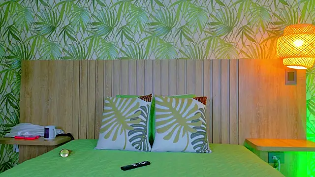 Snapshot of Sunny_River chatting on January 12, 2026, 11:50 am Sunny River online show from January 12, 2026, 11:50 am