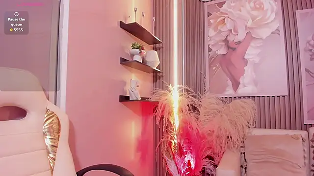 Snapshot of Sensual_shannell chatting on March 20, 2026, 2:12 am Sensual shannell online show from March 20, 2026, 2:12 am