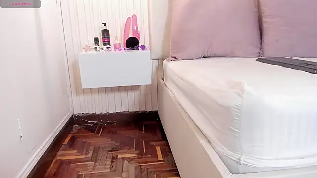 Snapshot of barbara_noa chatting on January 8, 2026, 2:12 pm barbara noa online show from January 8, 2026, 2:12 pm