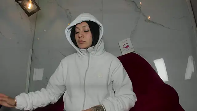 MiaFox 03 online show from February 16, 2026, 8:51 pm