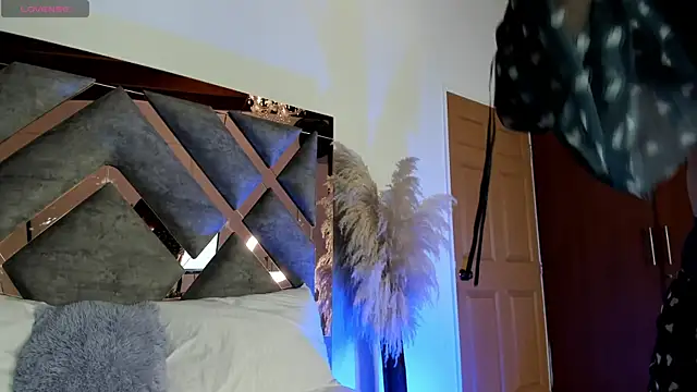 Snapshot of Cheerry_Lee_ chatting on December 21, 2025, 11:45 am Cheerry Lee online show from December 21, 2025, 11:45 am