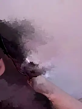 Snapshot of yasmina2020 chatting on December 16, 2025, 10:03 pm yasmina2020 online show from December 16, 2025, 10:03 pm