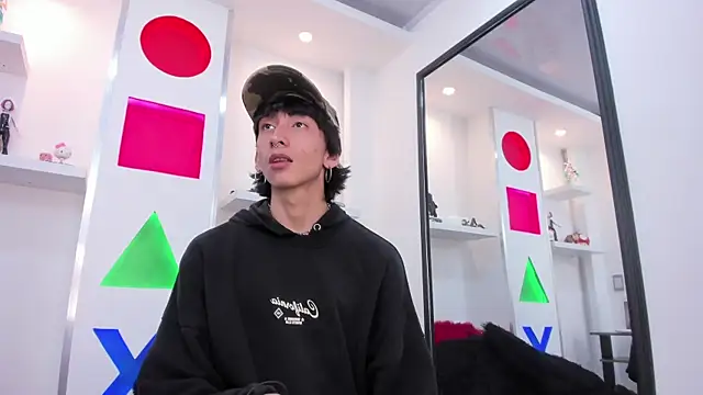 Cody Bloom online show from December 18, 2025, 4:06 am