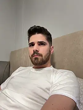 berke3424 online show from April 7, 2026, 12:01 am