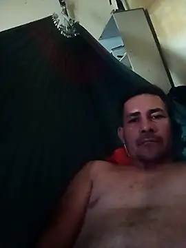 Snapshot of Juven1632 chatting on April 12, 2026, 3:37 pm Juven1632 online show from April 12, 2026, 3:37 pm