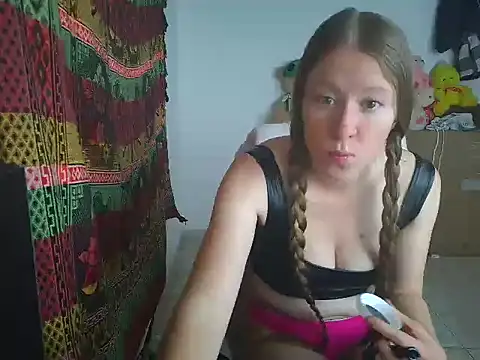 arianna blonde online show from March 13, 2026, 3:28 pm