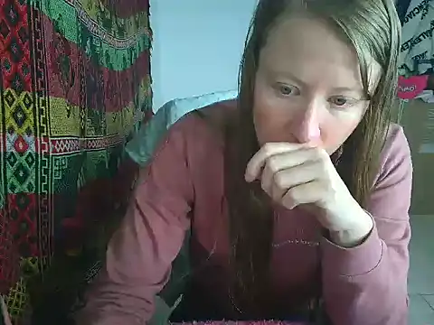 arianna blonde online show from April 16, 2026, 9:15 pm