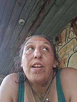 Feistysunshine online show from June 17, 2026, 1:05 am