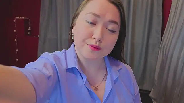 DianaLure online show from January 8, 2026, 1:55 am