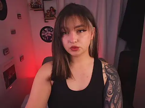 Snapshot of sara_cuteeyes chatting on April 3, 2026, 3:57 am sara cuteeyes online show from April 3, 2026, 3:57 am