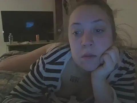 dixielover1229 online show from January 13, 2026, 6:45 pm