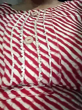 teena-11 online show from April 22, 2026, 3:08 pm