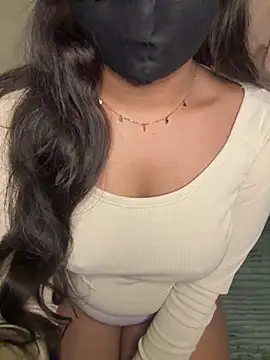 Amaira 69 online show from February 8, 2026, 5:54 pm