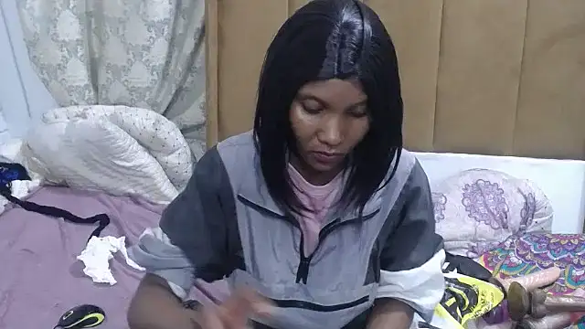 Snapshot of slendercupid chatting on January 9, 2026, 9:44 pm slendercupid online show from January 9, 2026, 9:44 pm