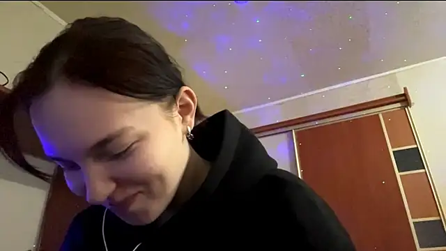 Snapshot of AnalisaFallows chatting on January 11, 2026, 8:43 am AnalisaFallows online show from January 11, 2026, 8:43 am