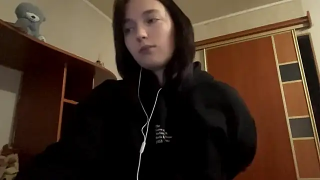 Snapshot of AnalisaFallows chatting on January 13, 2026, 9:13 am AnalisaFallows online show from January 13, 2026, 9:13 am