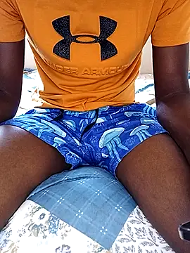 Snapshot of blackstallionXXXX chatting on December 18, 2025, 12:53 pm blackstallionXXXX online show from December 18, 2025, 12:53 pm