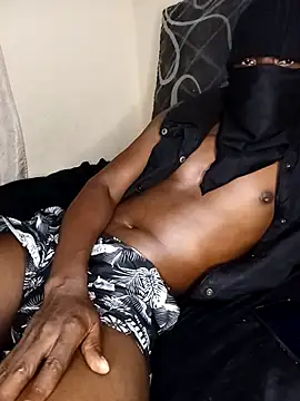 Snapshot of blackstallionXXXX chatting on January 11, 2026, 12:17 am blackstallionXXXX online show from January 11, 2026, 12:17 am