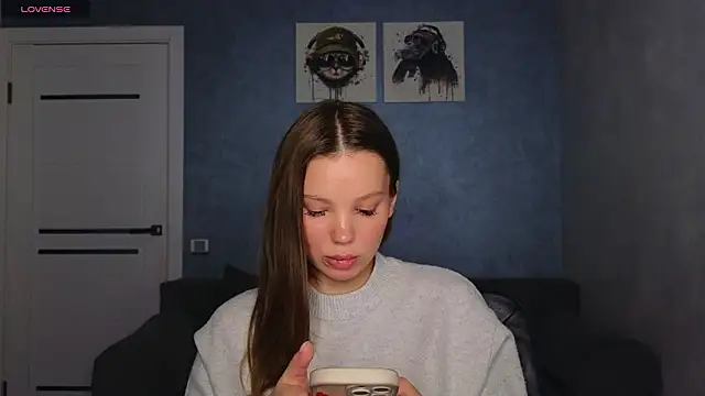 Snapshot of Cara_Sweet1 chatting on February 12, 2026, 6:18 pm Cara Sweet1 online show from February 12, 2026, 6:18 pm