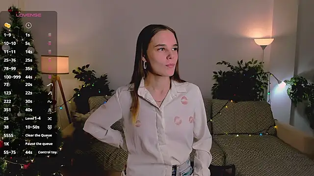 KarriVoisinet online show from December 21, 2025, 1:08 am