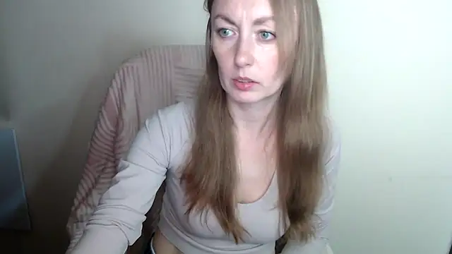 LiaSeass  online show from May 8, 2026, 12:20 pm