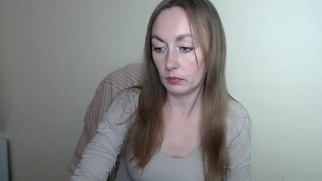 LiaSeass  online show from May 7, 2026, 12:19 pm