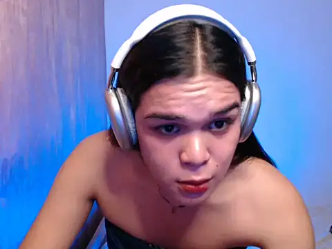 stripyapril online show from June 27, 2026, 12:22 pm