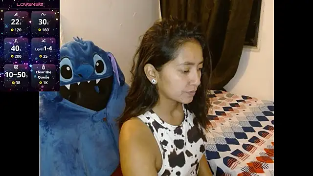 Snapshot of NovahPerotti chatting on March 24, 2026, 12:32 am NovahPerotti online show from March 24, 2026, 12:32 am