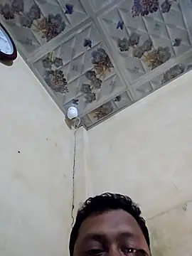 SHARIF12123 online show from December 20, 2025, 1:25 pm