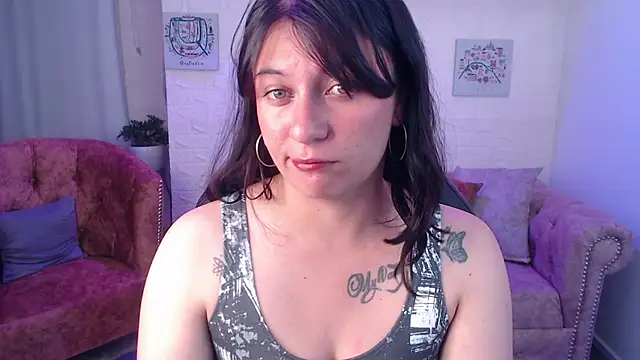 amanda rousee online show from May 28, 2026, 3:36 am