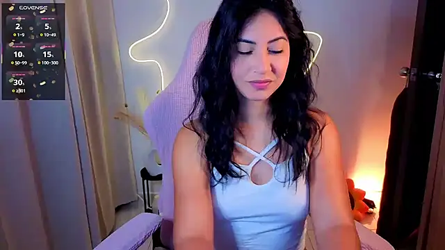 chloebum  online show from February 3, 2026, 11:04 am