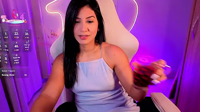 chloebum  online show from April 1, 2026, 11:00 am