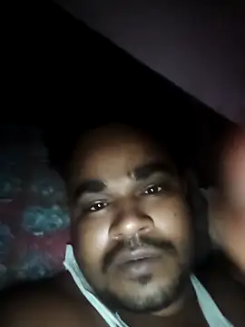 ahannaskar228 online show from April 19, 2026, 9:39 pm