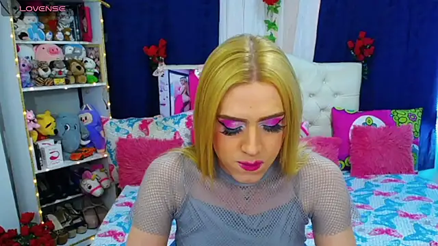 Snapshot of golden_girl01 chatting on July 14, 2026, 8:26 pm golden girl01 online show from July 14, 2026, 8:26 pm