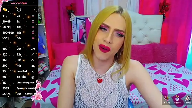 Snapshot of golden_girl01 chatting on May 27, 2026, 6:15 pm golden girl01 online show from May 27, 2026, 6:15 pm