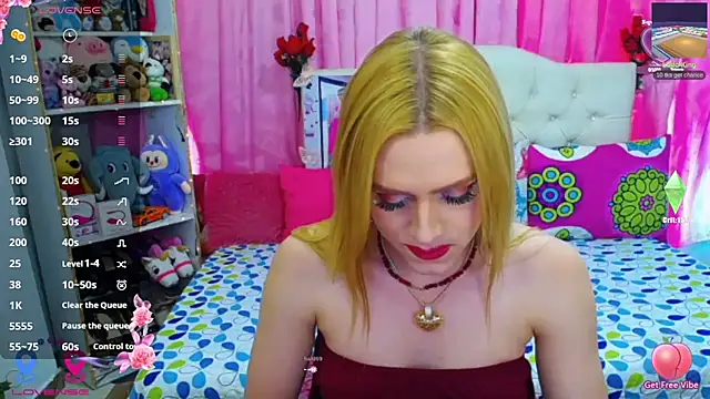 Snapshot of golden_girl01 chatting on April 19, 2026, 7:49 pm golden girl01 online show from April 19, 2026, 7:49 pm