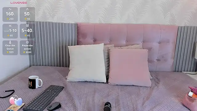 Snapshot of Sisi_fun chatting on May 15, 2026, 12:58 pm Sisi fun online show from May 15, 2026, 12:58 pm