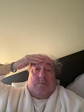 csikar online show from February 25, 2026, 5:51 am