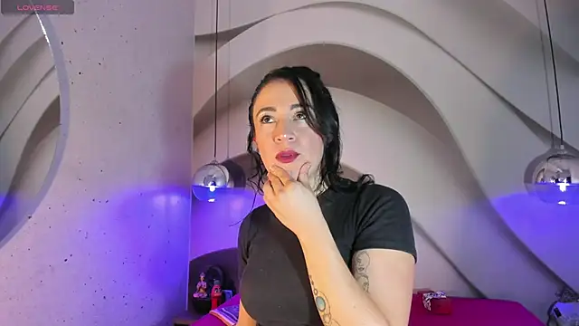 Victoria01  online show from March 23, 2026, 11:26 pm